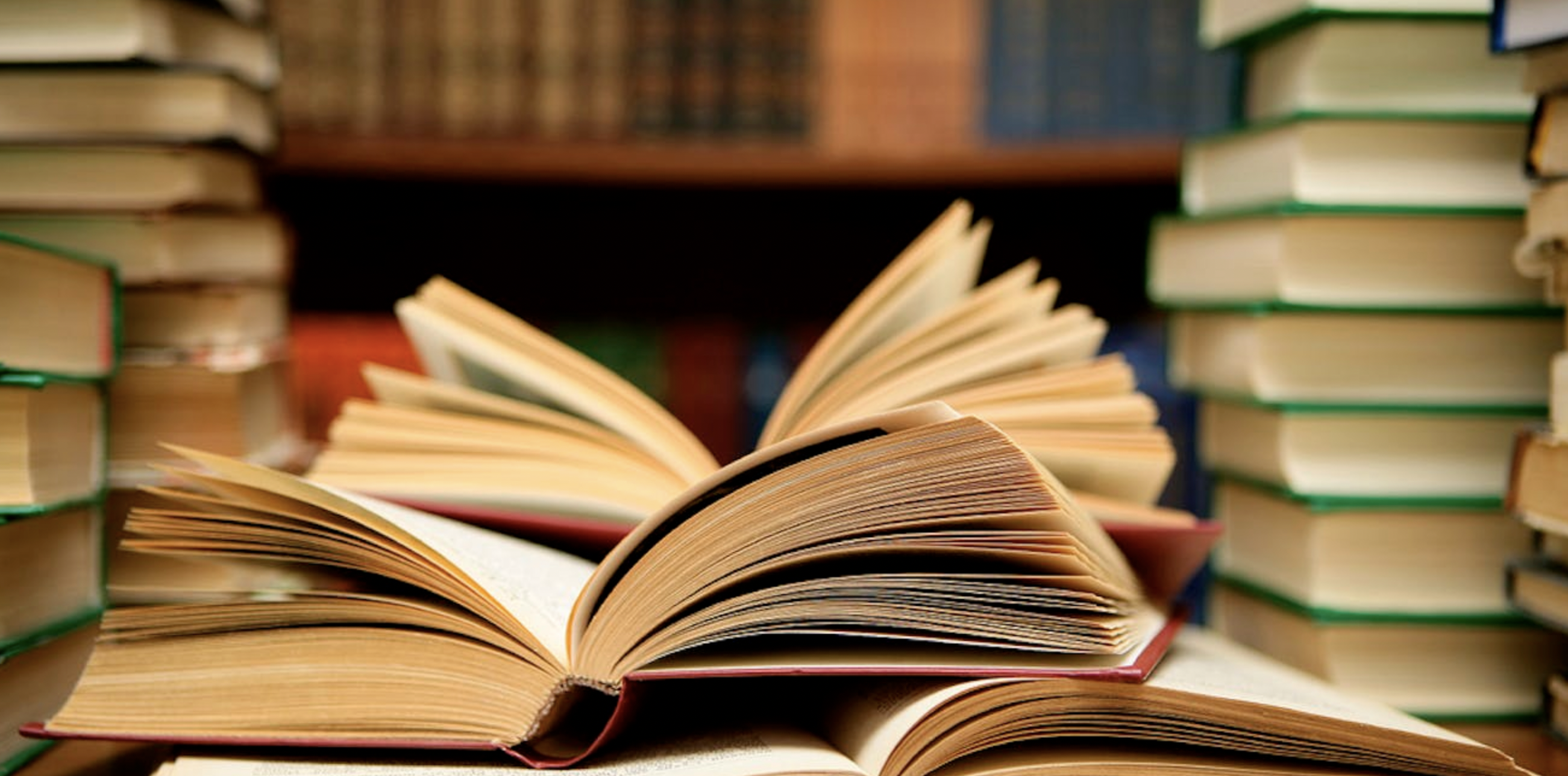 photos/series/books.png